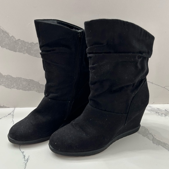 Target Shoes - Target Womens 9.5 Mid Calf, Heeled Faux Suede Boots - Black